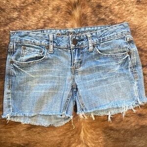 Red Camel denim shorts size 1